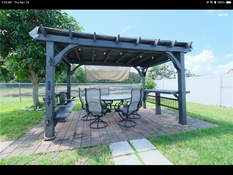 Building Photo - 806 Virginia Woods Ln