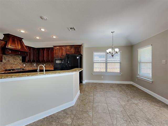 Building Photo - 496 Oak Hills Ln