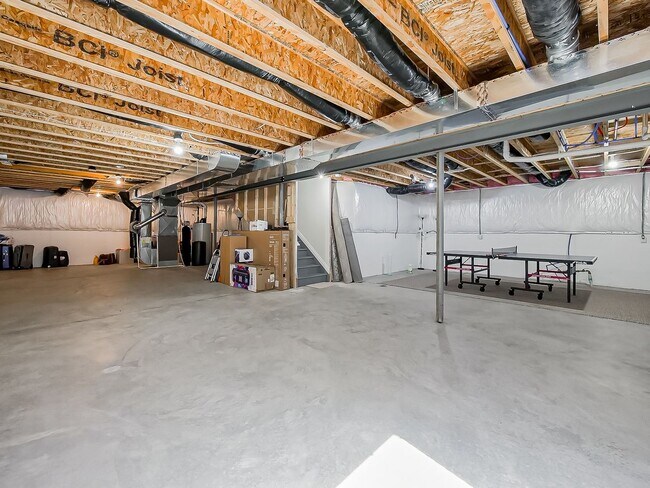 Building Photo - AVAILABLE NOW! Stunning South Lyon Home wi...