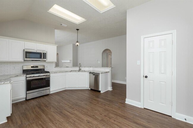 Building Photo - 7023 Atasca Creek Dr