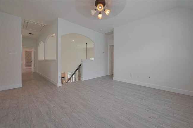 Building Photo - 155 Lindenberry Cir