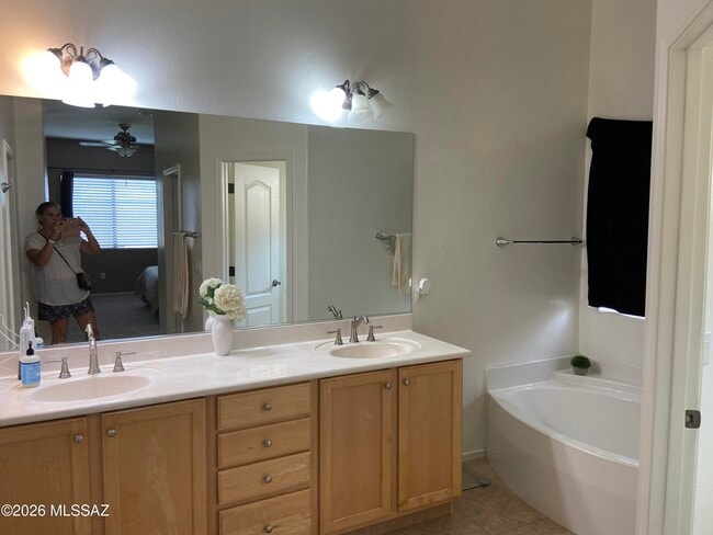 Building Photo - 6487 W Castle Pines Way