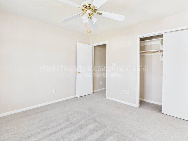 Building Photo - 1116 Fern Ln