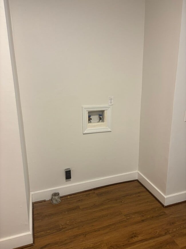 Building Photo - 1821 17th Ave