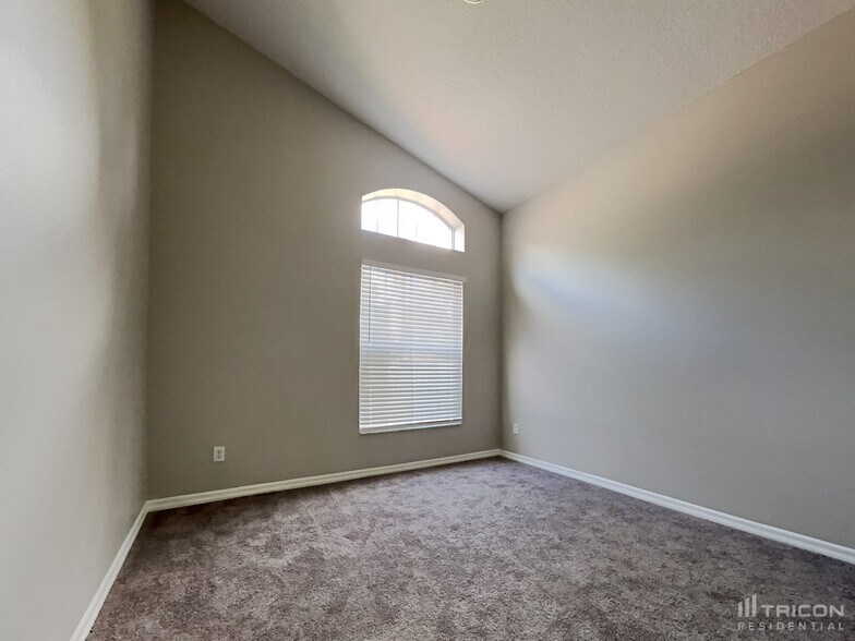 Building Photo - 607 Coral Way