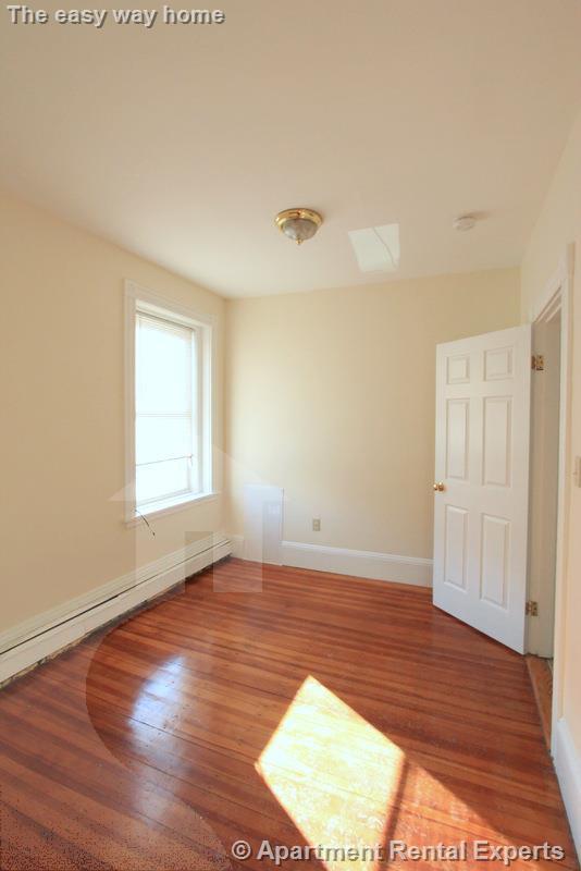 Building Photo - 10 Winter St