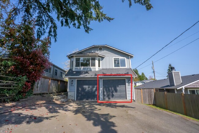 Primary Photo - 906 N 101st St