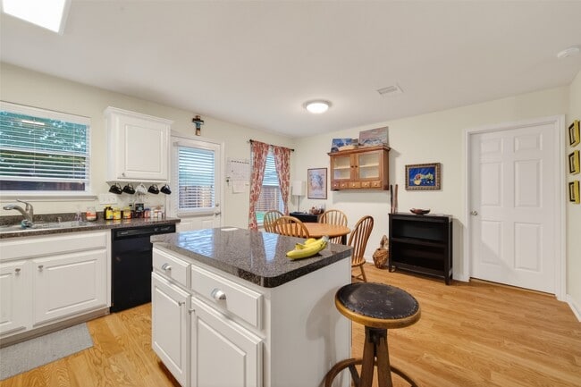 Building Photo - 4611 Snowdrop Ct
