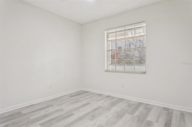 Building Photo - 2101 Fox Chase Blvd