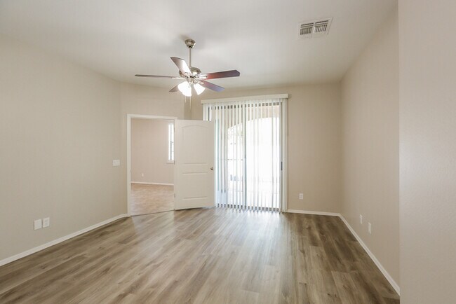 Building Photo - 1737 S Desert View Pl