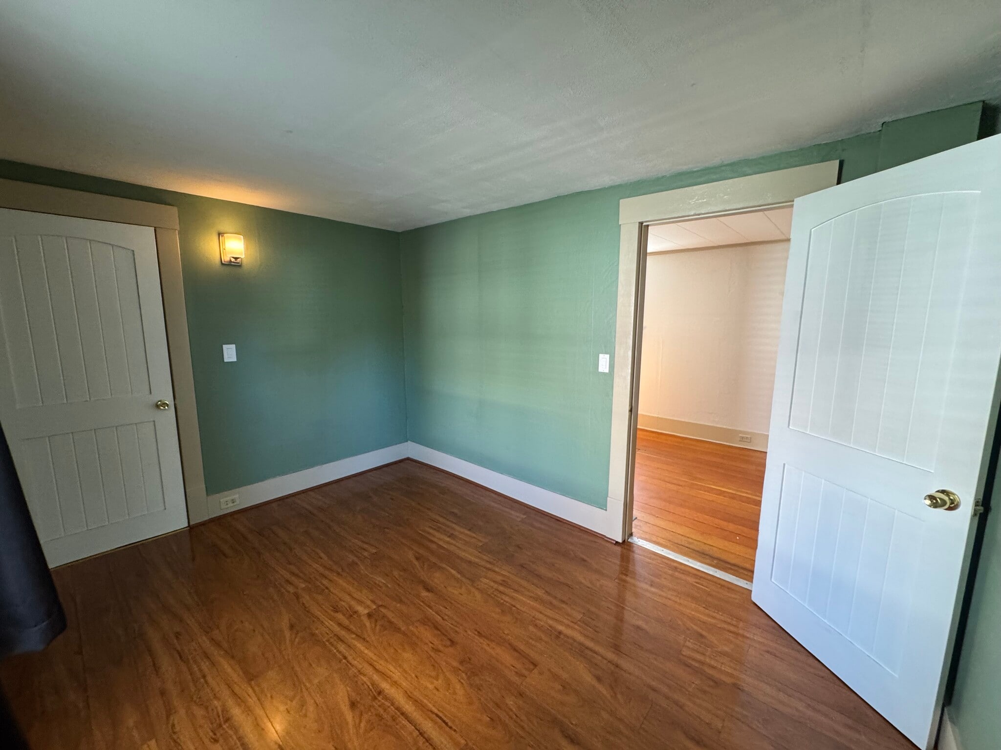 Building Photo - 11 Lincoln Ave