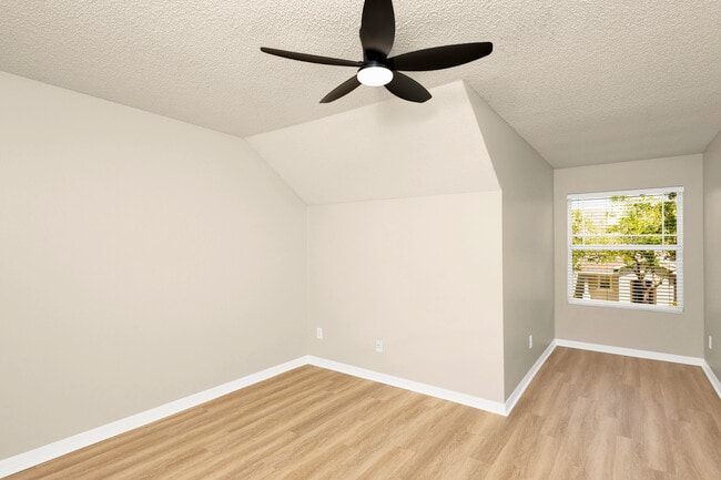 Building Photo - 14480 Chinese Elm Dr