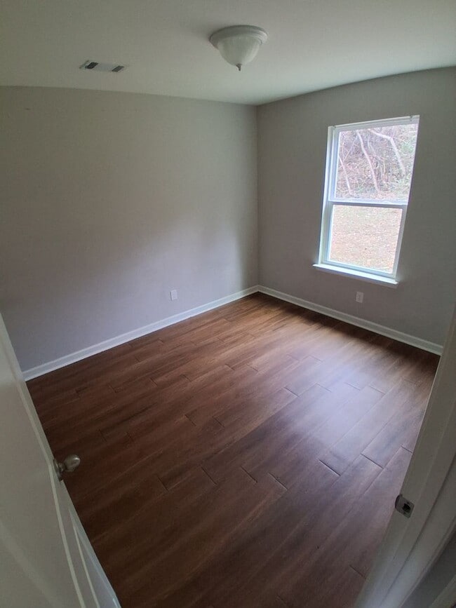 Building Photo - Tuscaloosa