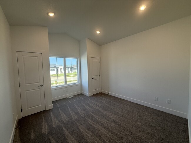 Building Photo - 778 NE 71st St