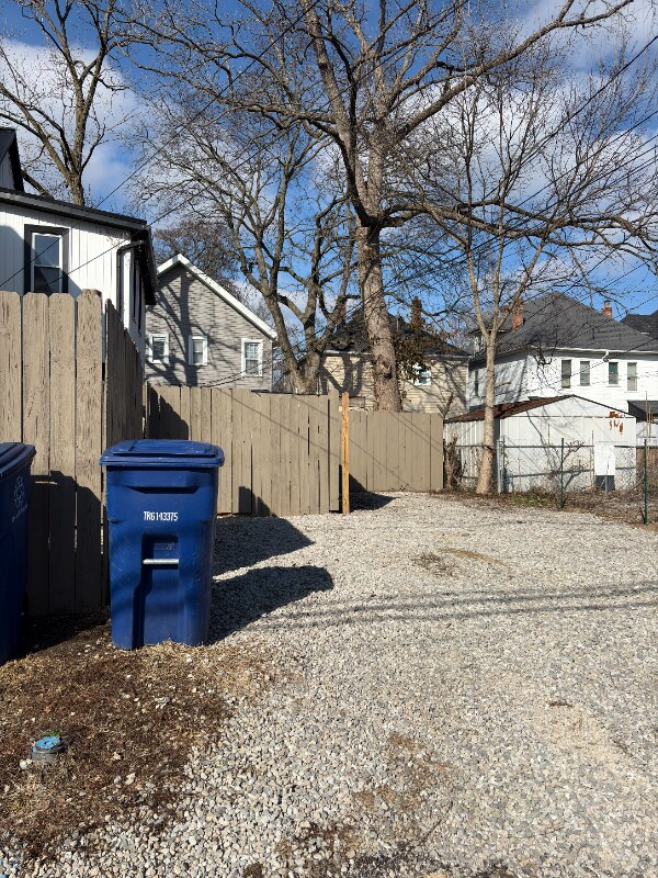 Building Photo - 2400 Findley Ave