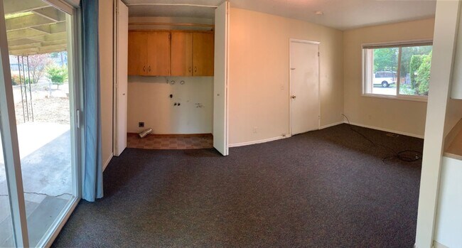 Building Photo - $2,450 - Three Bedrooms, Two Baths Home on...