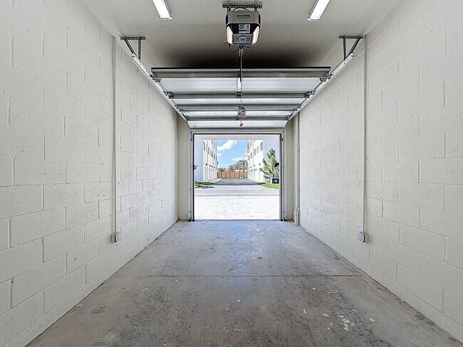 Building Photo - 342 14th St N