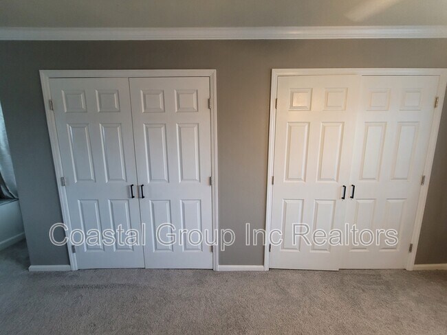 Building Photo - 1012 Meadowview Pl
