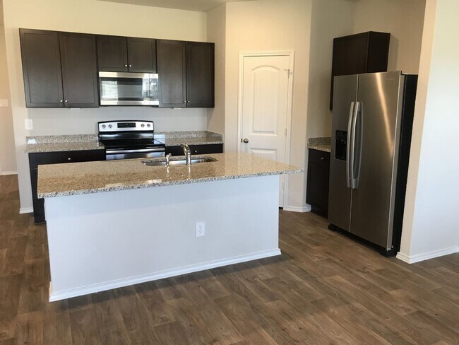 Building Photo - Beautiful Brand New Home in Arroyo Ranch