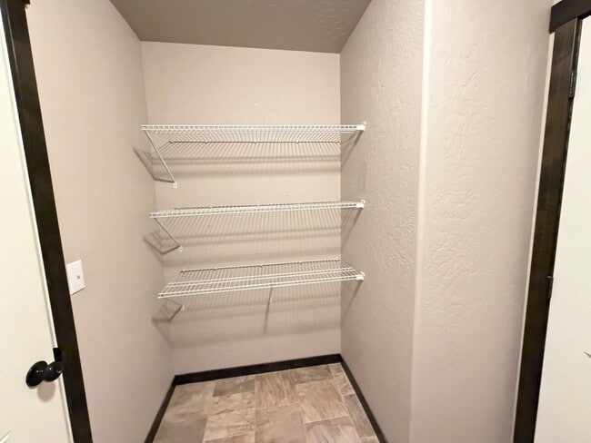 Building Photo - Rathdrum Rancher