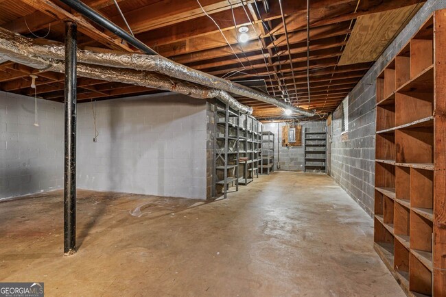Building Photo - 115 Club Cir