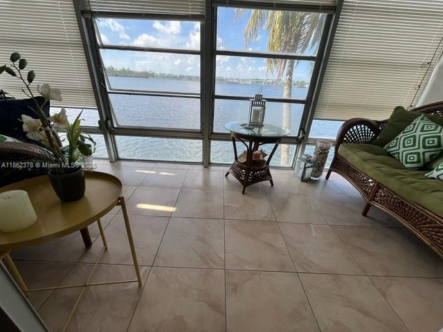Building Photo - 1175 Miami Gardens Dr