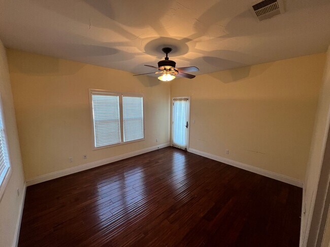 Building Photo - Extremely rare Fair Oaks Ranch executive r...