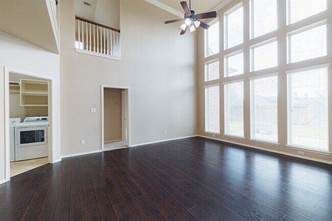 Building Photo - 2614 Misty Laurel Ct