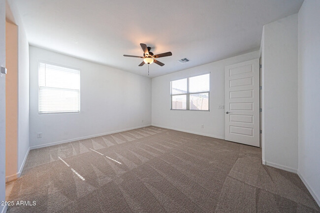Building Photo - 25180 N 172nd Dr