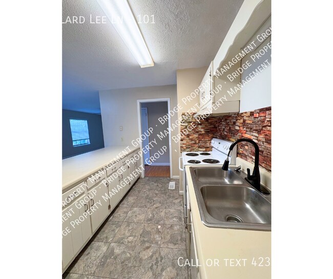 Building Photo - 8881 Millard Lee Ln
