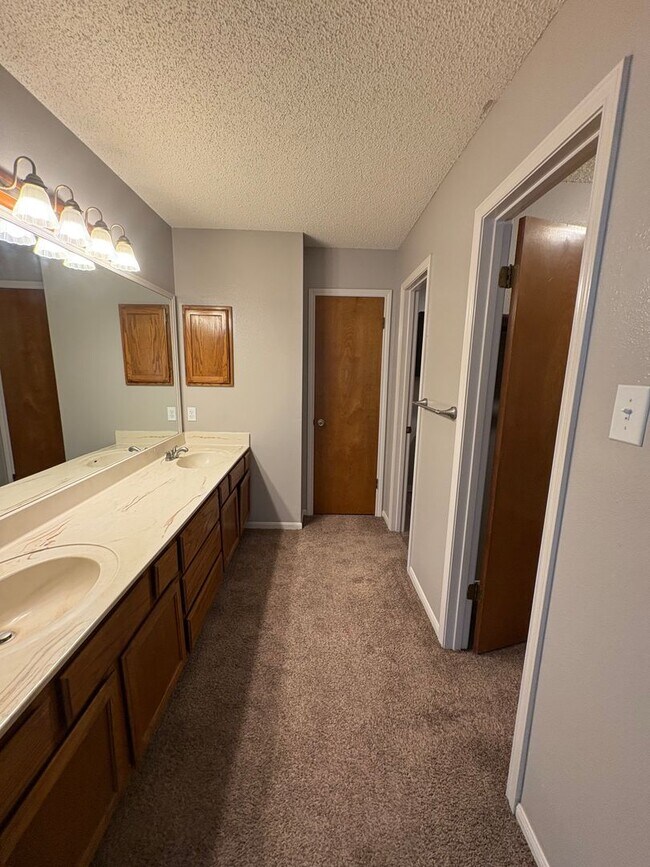 Building Photo - Beautiful Home in College Park!