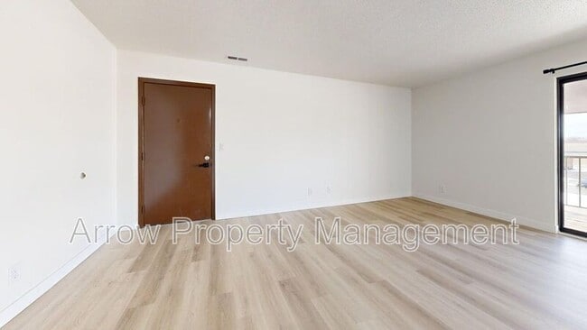 Building Photo - 201 E Arbor Ave