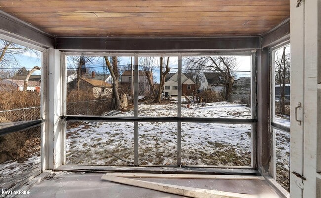 Building Photo - 14024 Grandville Ave
