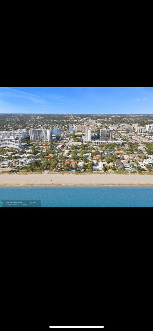 Building Photo - 3015 N Ocean Blvd