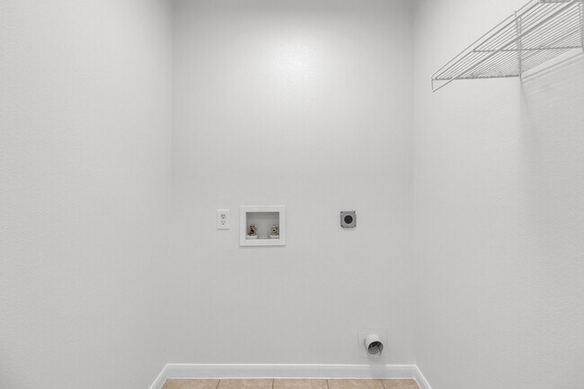 Building Photo - 16413 Danika Oak