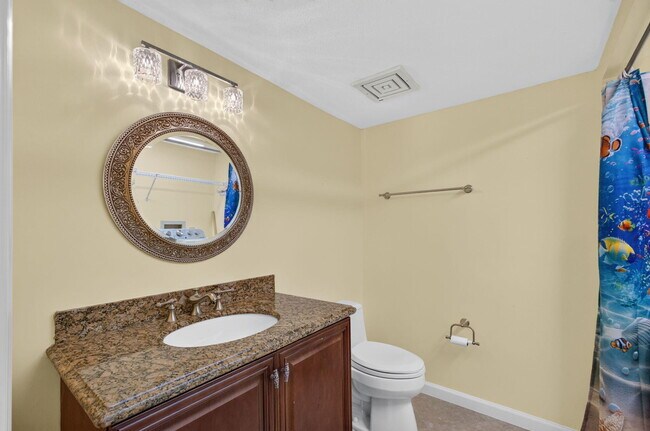 Building Photo - 4000 N Ocean Dr