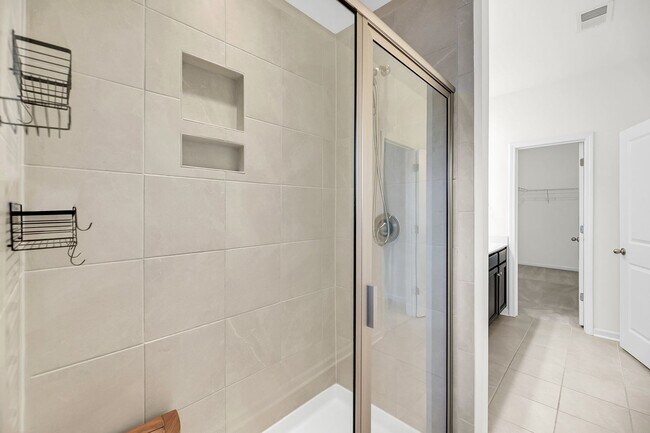 Building Photo - Charming Johns Island Retreat with Modern Amenities