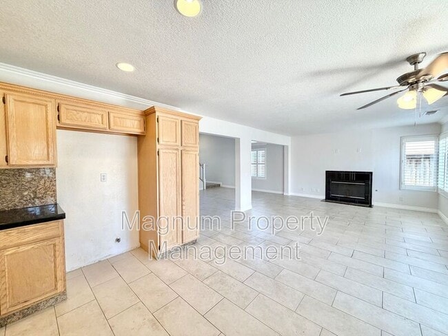 Building Photo - 507 Lassa Way