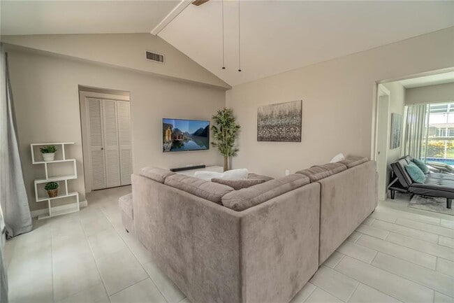 Building Photo - 33 Caddy Rd