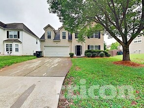 Building Photo - 5415 Kiev Dr