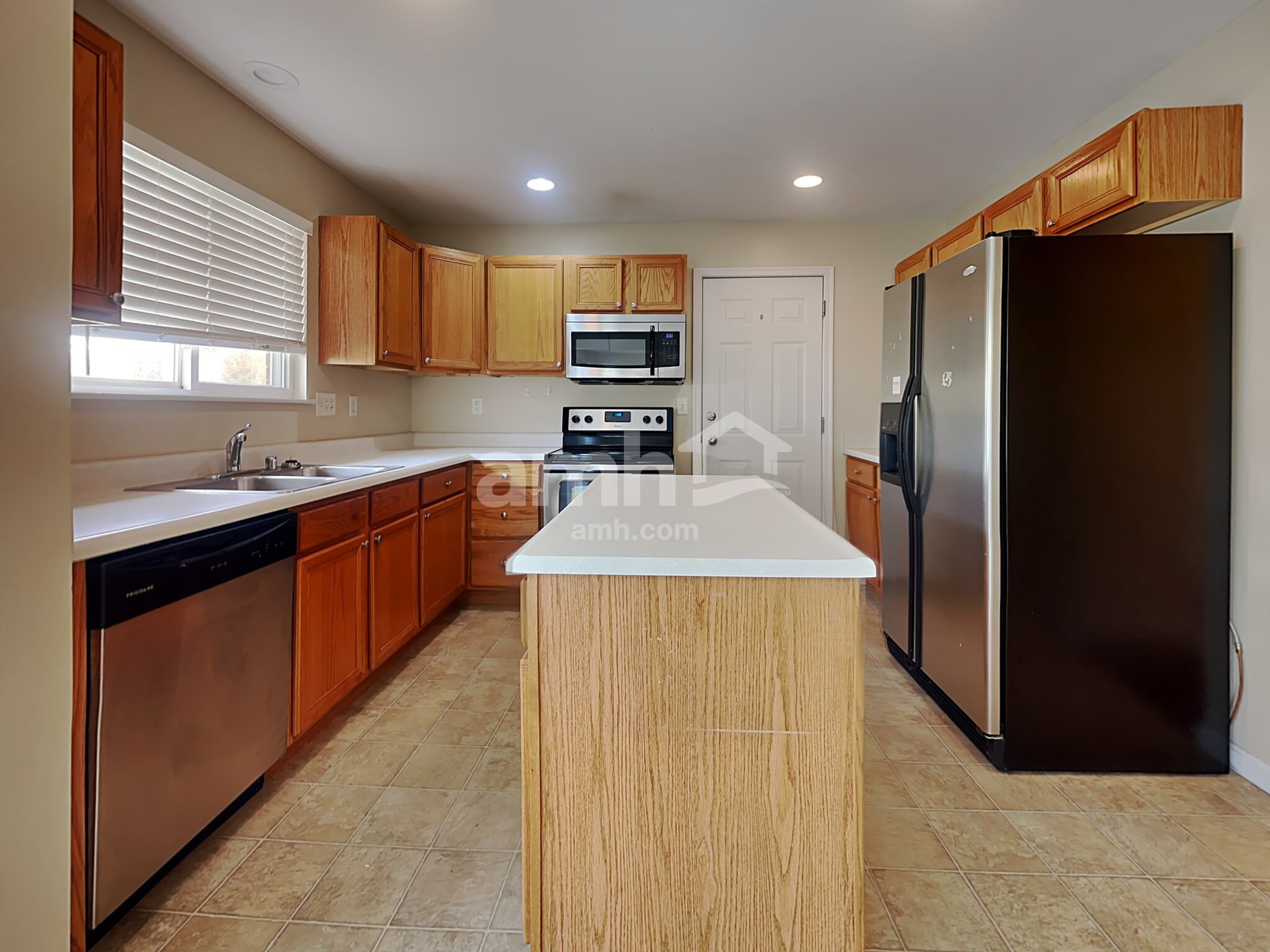 Building Photo - 2080 Patriot Way