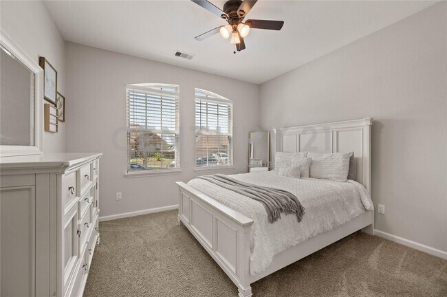 Building Photo - Well Maintained 4/2/2 in Great North Fort ...