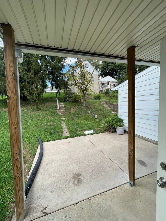 Building Photo - 3 Bedroom For Rent in Harrisburg with gas ...