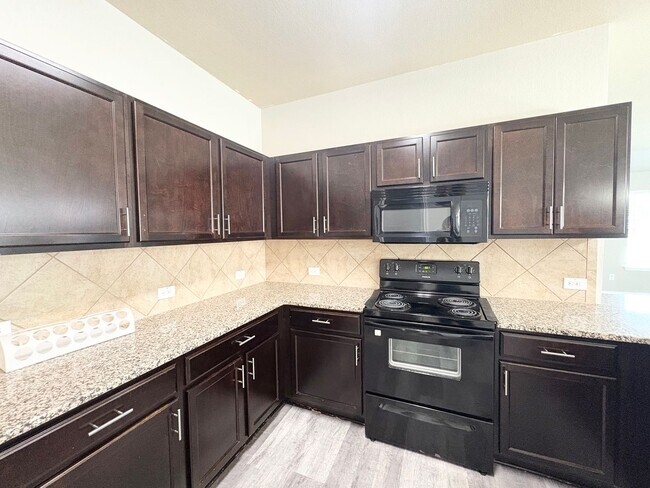 Building Photo - 11708 Cambrian Rd
