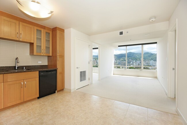 Building Photo - Convenient Honolulu Living! Pacifica #2402