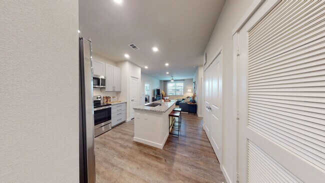 Building Photo - Lower Rents & 1 Month FREE – Move In Now!