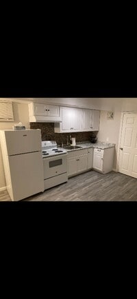 Building Photo - 197 Hooper Ave