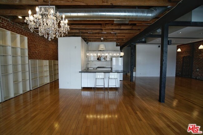 Building Photo - 500 Molino St