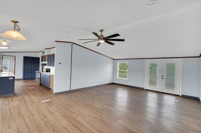 Building Photo - 110 Private Rd