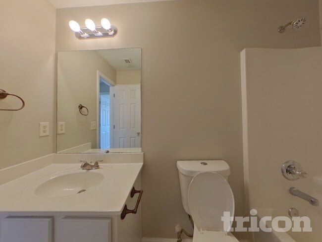 Building Photo - 5545 Amber Cove Way